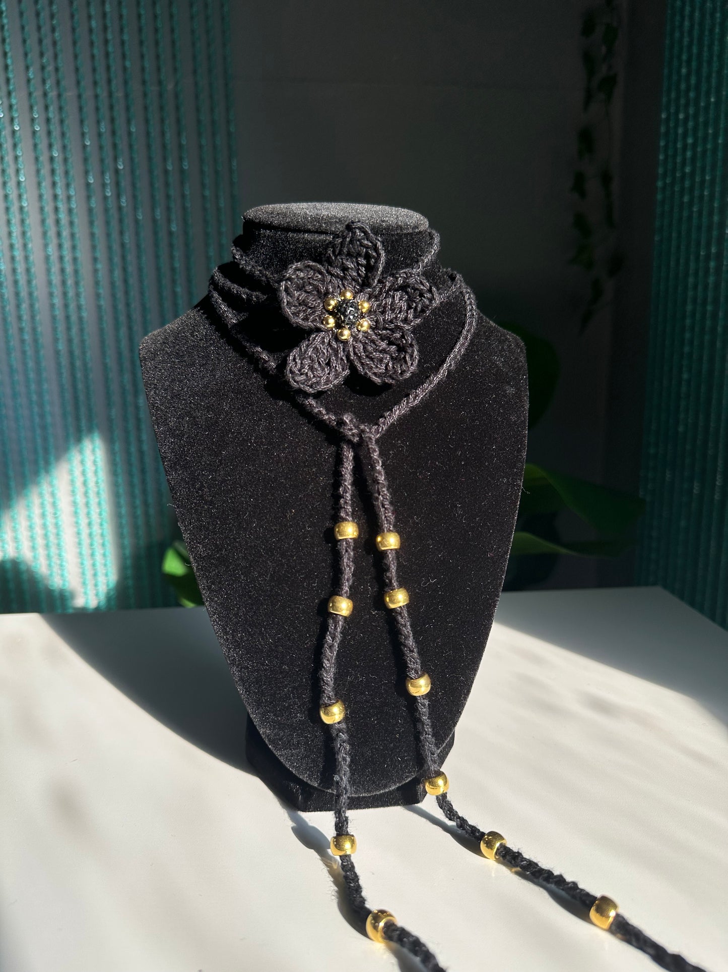 Ayana Choker - black and gold