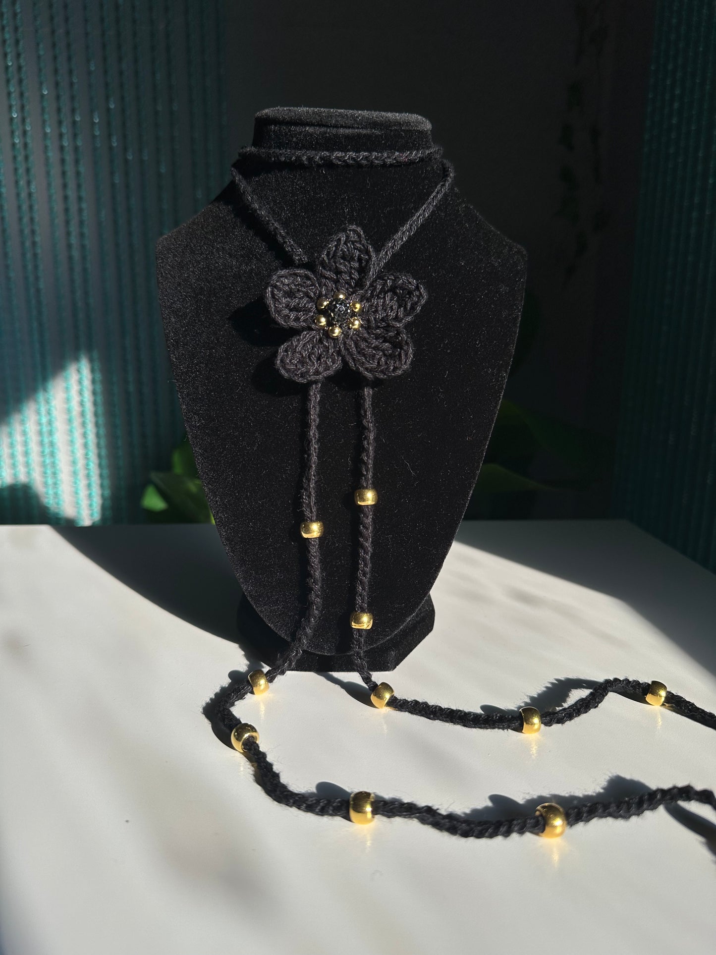 Ayana Choker - black and gold