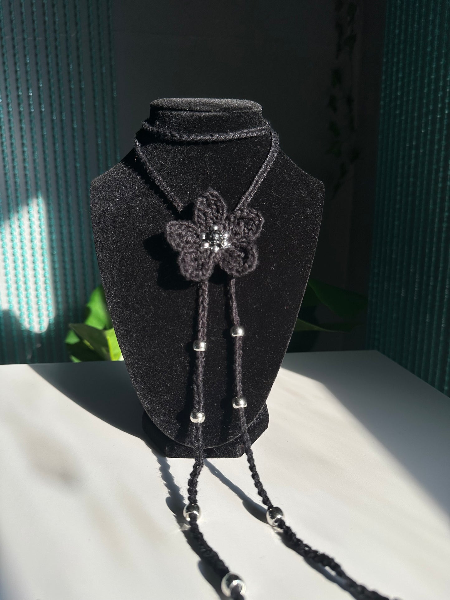 Ayana Choker - black and silver