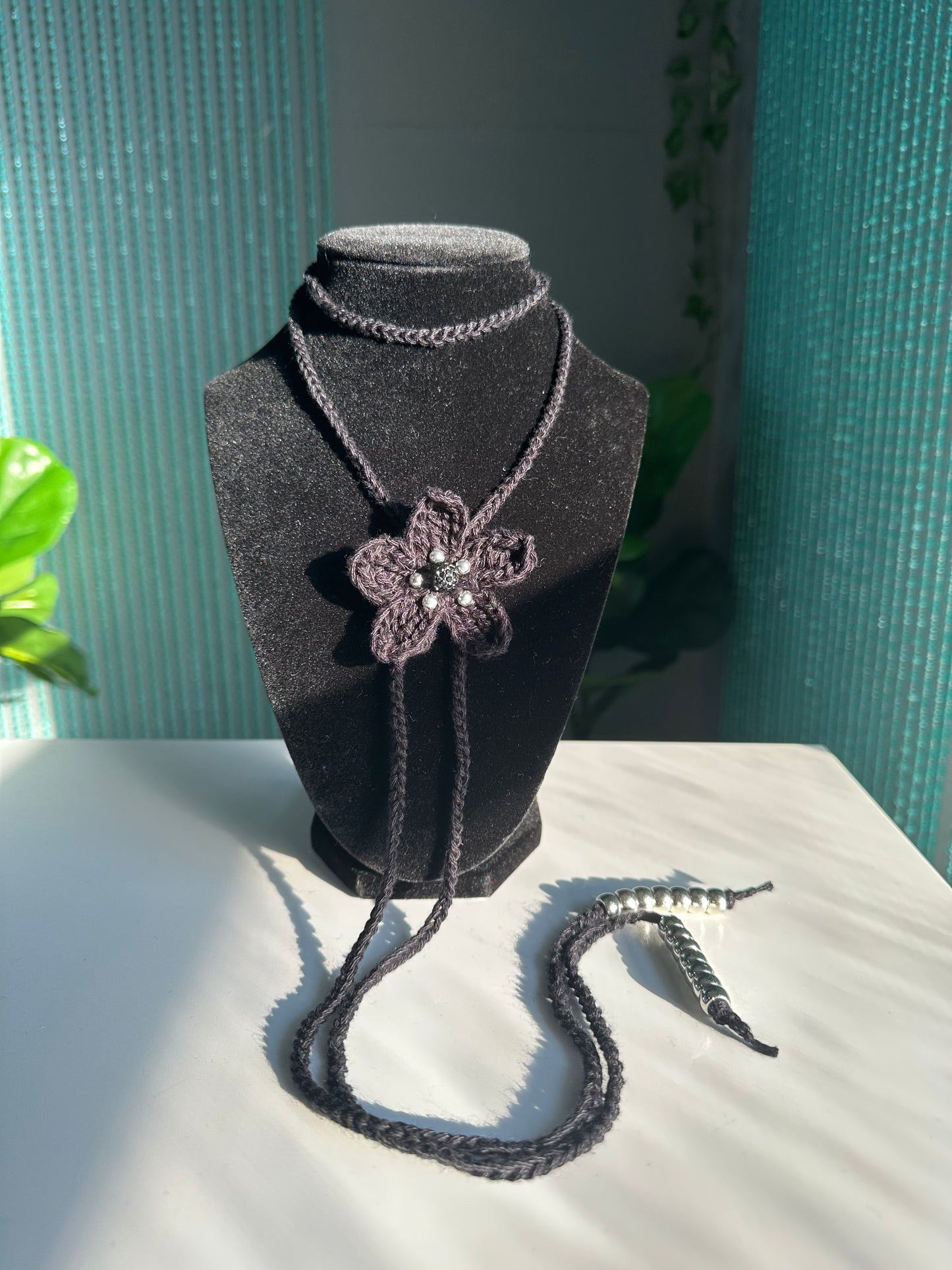 Ayana Choker - black and silver